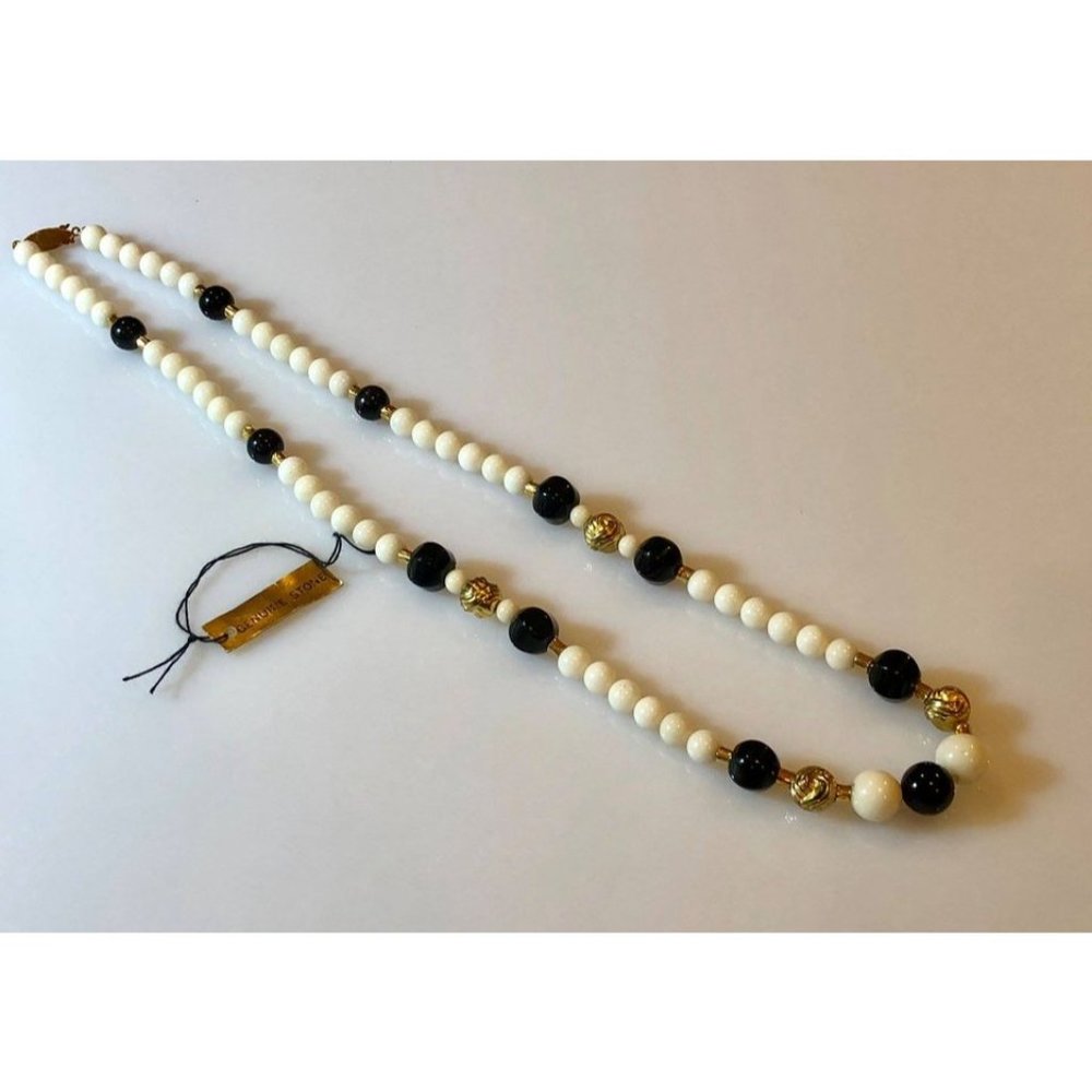 */$25 White Black Gemstone Bead Necklace